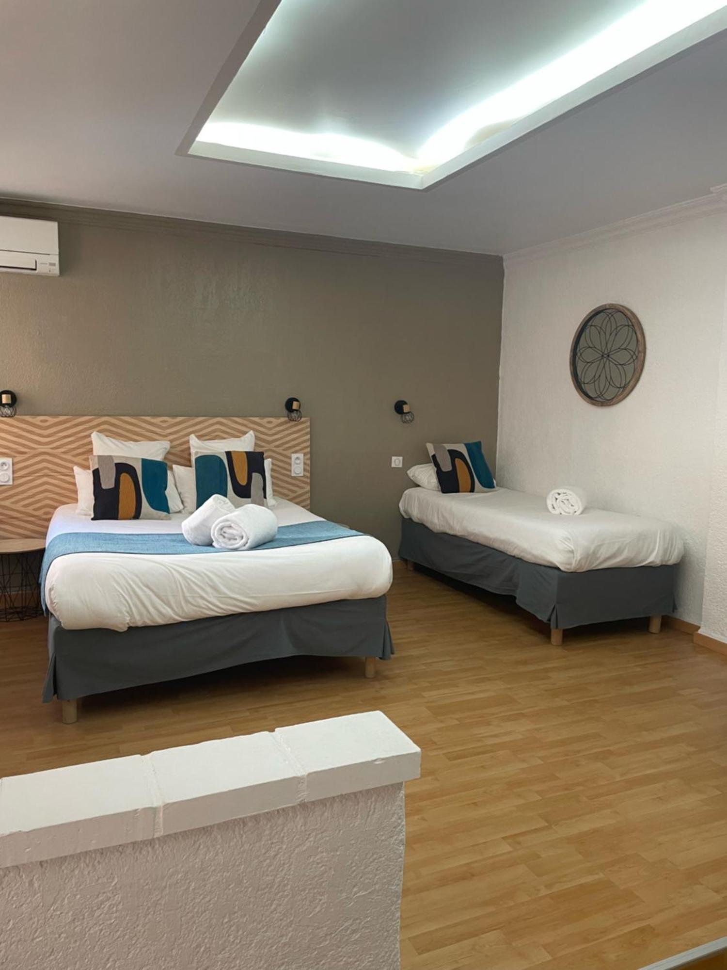 Hotel Saint Georges, Face A La Mer Canet-en-Roussillon Exteriör bild