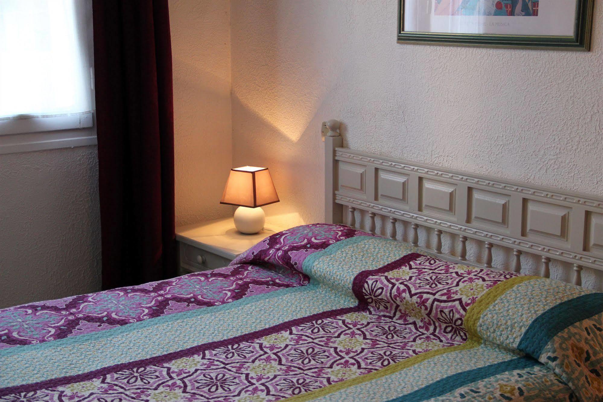 Hotel Saint Georges, Face A La Mer Canet-en-Roussillon Exteriör bild