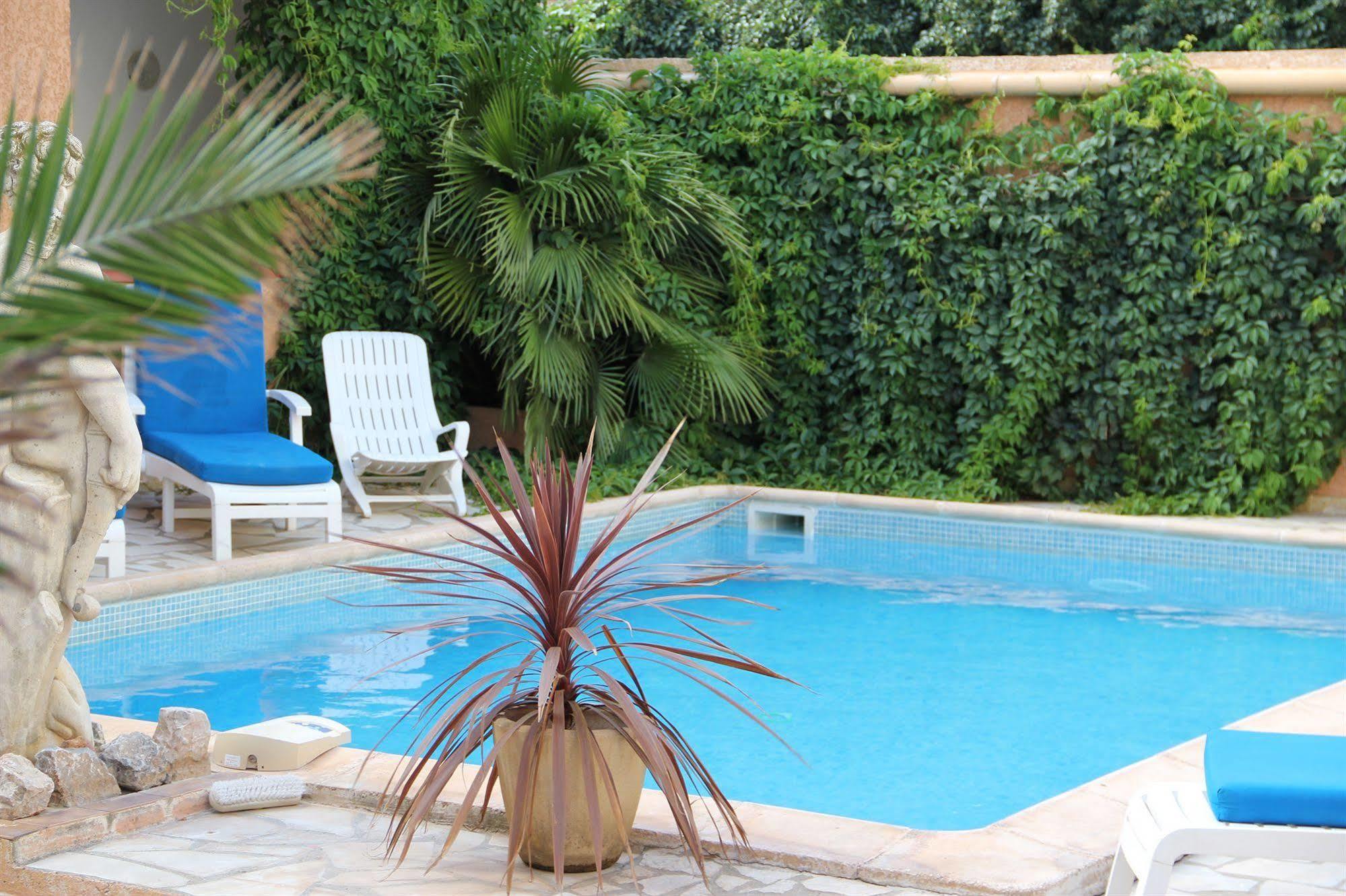 Hotel Saint Georges, Face A La Mer Canet-en-Roussillon Exteriör bild